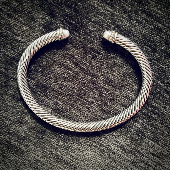 David Yurman Jewelry - David Yurman 4mm pearl/diamond cable bracelet!!